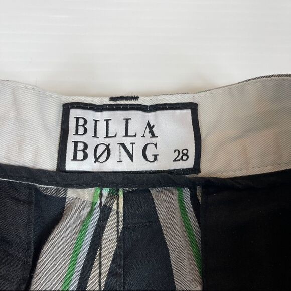 Billabong Women's Chino Shorts Plaid Casual Summer Mid Length Flat Front Size 28 - Picture 3 of 9